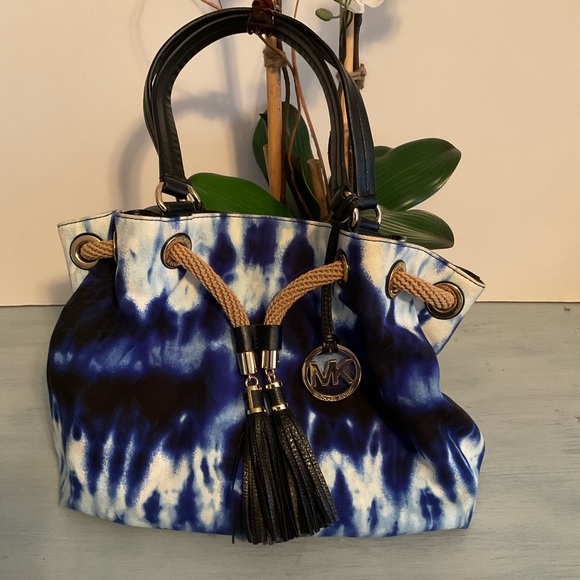 Michael Kors Navy and White Tie-Dye Shoulder Bag - Picture 1 of 8
